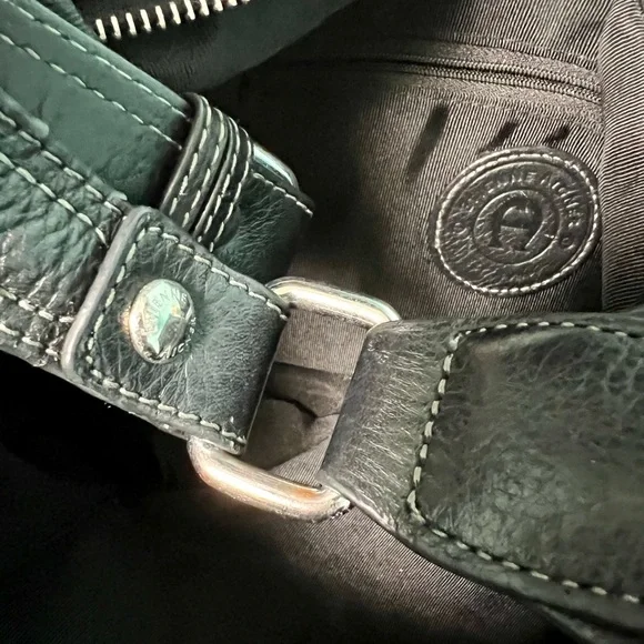 Etienne Aigner leather hobo in EUC - Picture 4 of 7